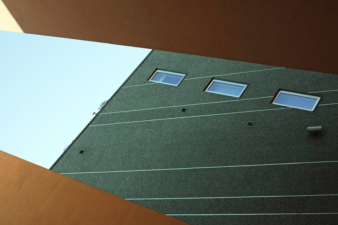 Ce trebuie sa stii despre foliile de protectie solara