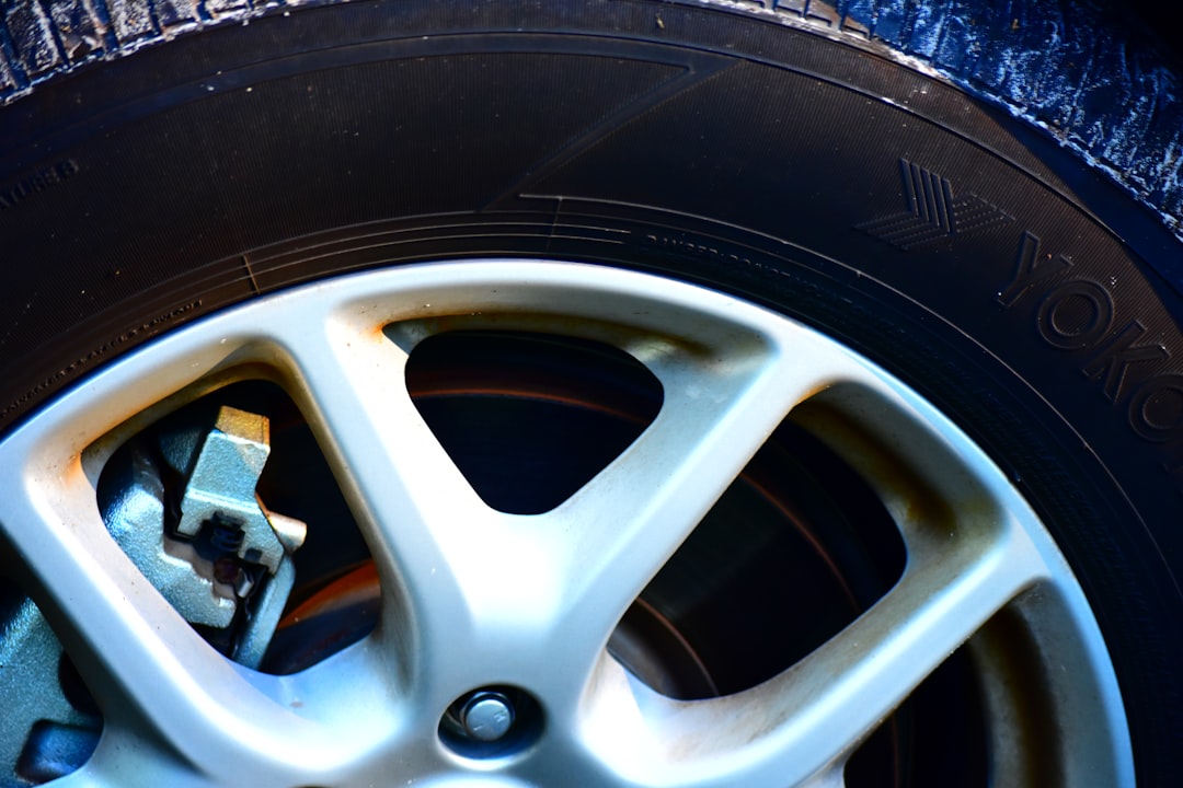 Cum sa deblochezi un etrier de frana intepenit